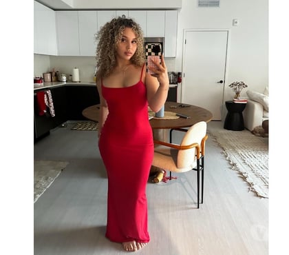  Escorts & Erotic Massage Sheffield City Centre Sheffield - Photos for Elegance, curves, and a company you’ll remember