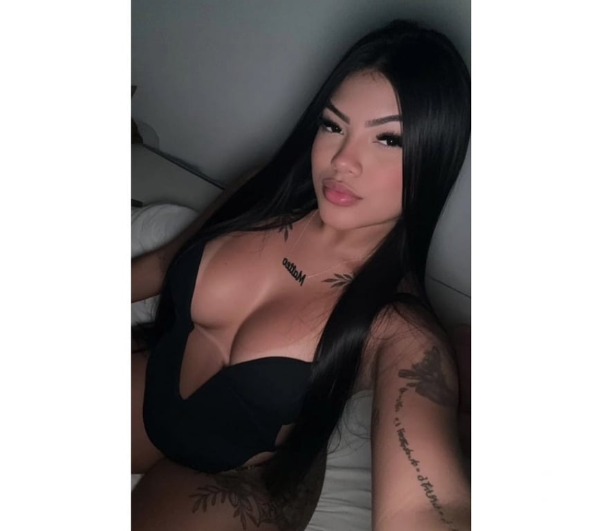 Escorts Staffordshire Stoke-on-Trent - Photos for Lucy Bombshell Party🥂Baby Face🍭Horny-O w💦