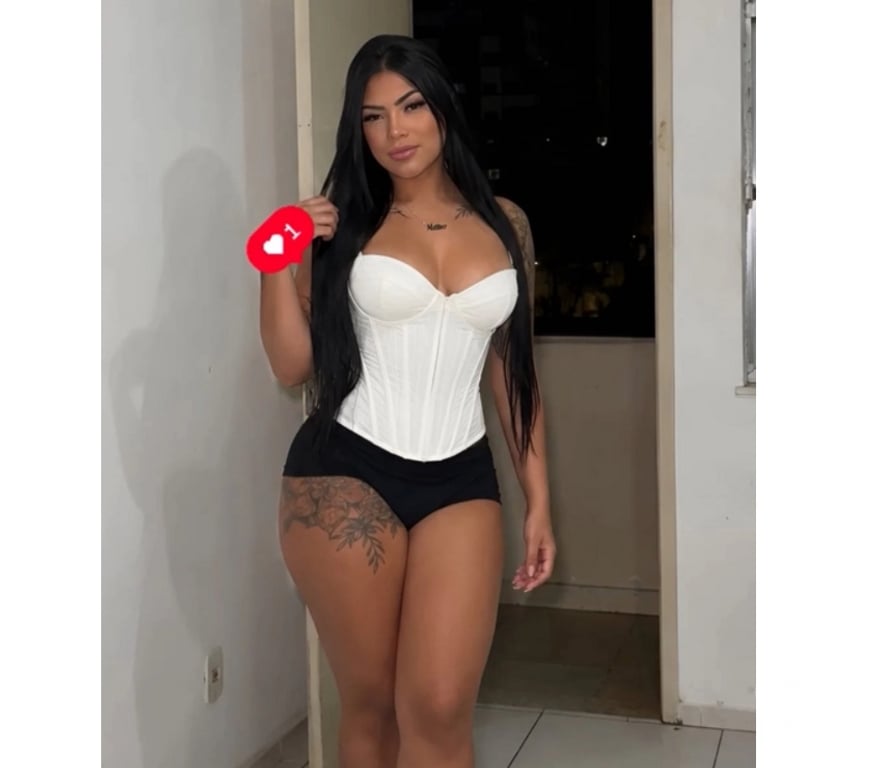 Escorts Staffordshire Stoke-on-Trent - Photos for Lucy Bombshell Party🥂Baby Face🍭Horny-O w💦