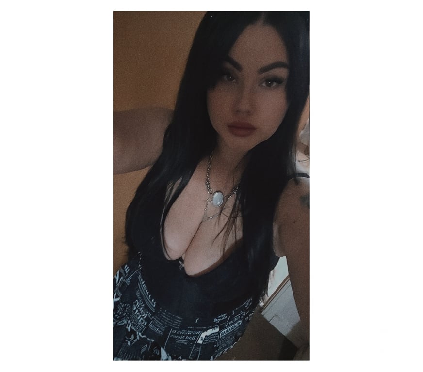 Escorts North London Enfield - Photos for 😈Curvy Horny Polish Goddess 😈Feral_Kitten😈