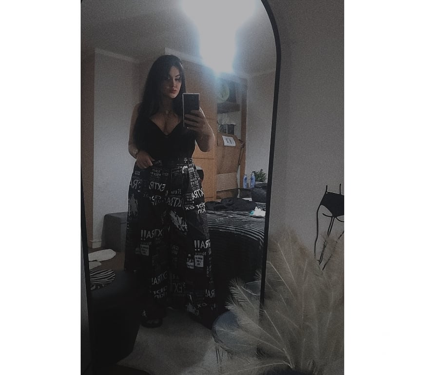 Escorts North London Enfield - Photos for 😈Curvy Horny Polish Goddess 😈Feral_Kitten😈