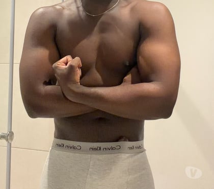 Escorts and Massages London Bridge Station Central London - Photos for Strong Hung Jamaican Man
