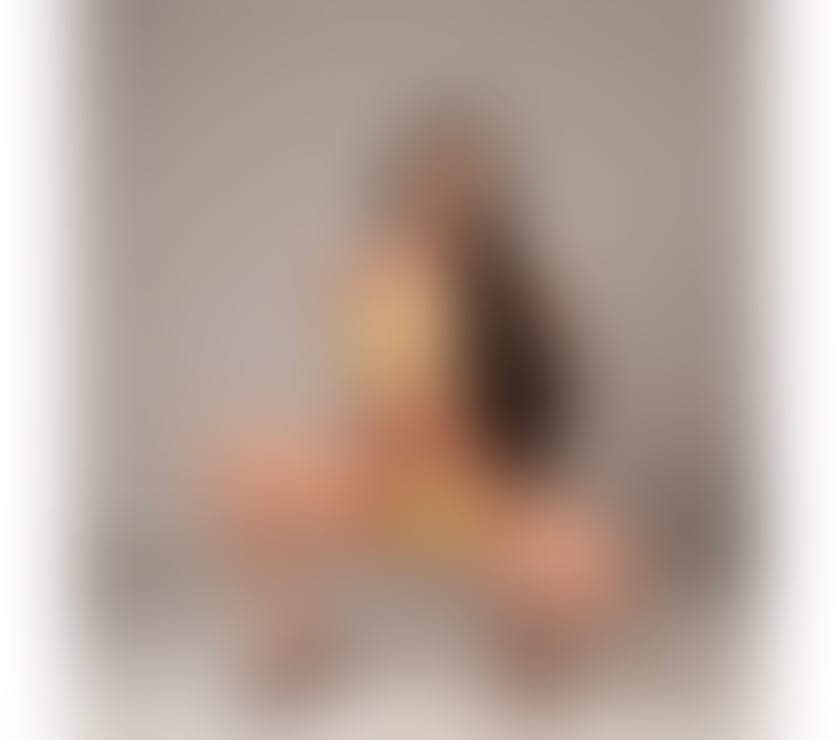 Escorts East London Royal Victoria - DLR Station - East London - Photos for New in Town ✨ MAJU💋Incall 🔥 Curvi Hour Glass Body