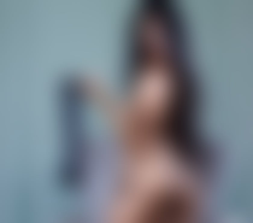 Escorts Hayes Hillingdon - Photos for GIRLFRIEND BELLA🔥PARTY GIRL🔥 NATURAL BODY
