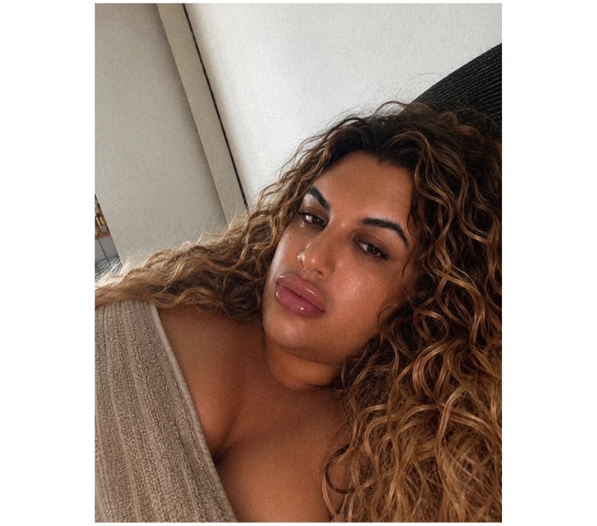 Escorts East London Woodford - East London - Photos for TRANS AMELIA FAT ASS BLONDE n crazy for 🍆