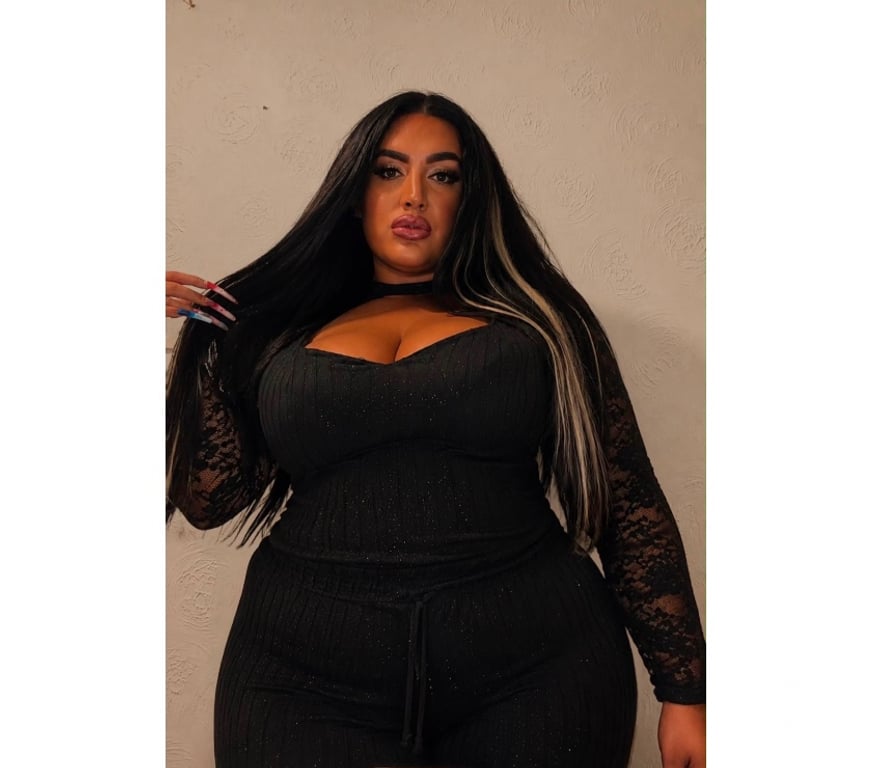 Escorts East London Woodford - East London - Photos for TRANS AMELIA FAT ASS BLONDE n crazy for 🍆