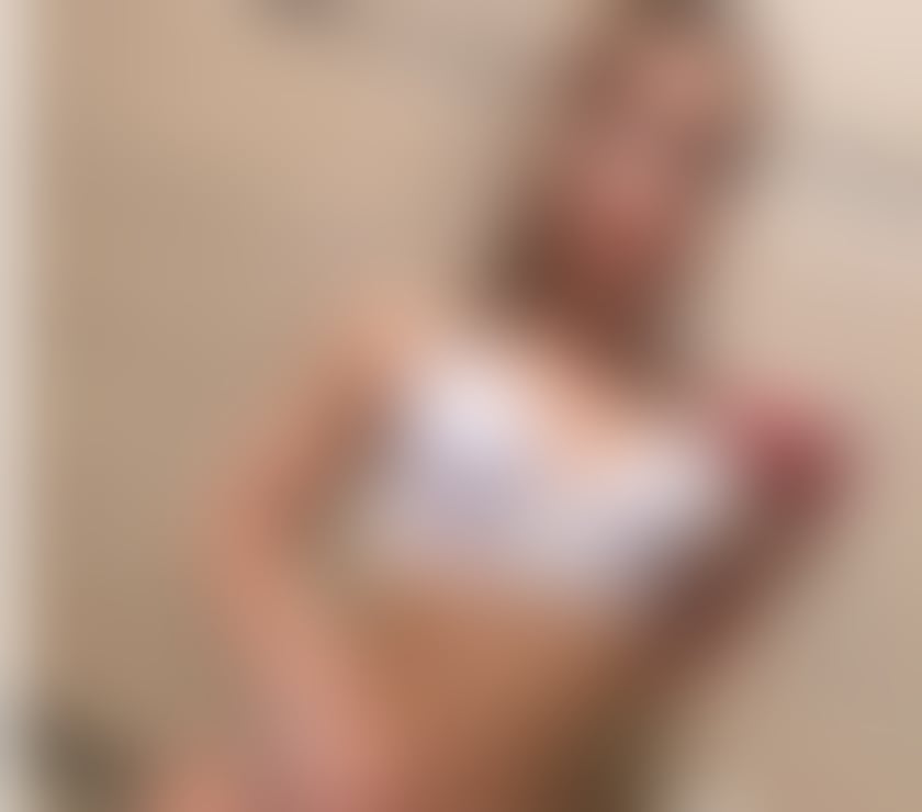  Escorts & Erotic Massage Colchester City Centre Colchester - Photos for Jessy Back in tawn Party