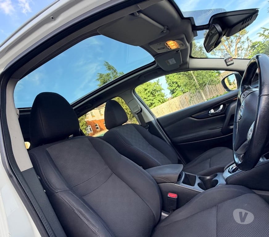 used cars for sale South West London Sutton - Photos for 2016 Nissan qashqai 1.6L diesel automatic ulez free