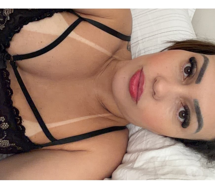 Escorts Essex Chelmsford - Photos for BRAZILIAN HOT GIRL 🔥 NAUGHTY 👅💦 PARTY 🎉