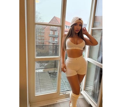 Escorts Whitechapel East London - Photos for 🌹 ELEGANT BRAZILIAN LADY READY TO BRIGHTEN YOUR DAY 🌹