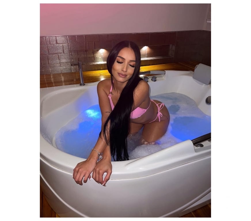 Escorts West London Hounslow - Photos for LATINA SEXY🔥GOOD SKILLS🫦BEST PARTY🌐NO RUSH