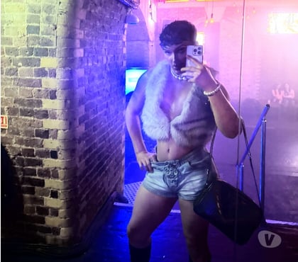 Gay Escorts Reading Town Centre Reading - Photos for young gay escort