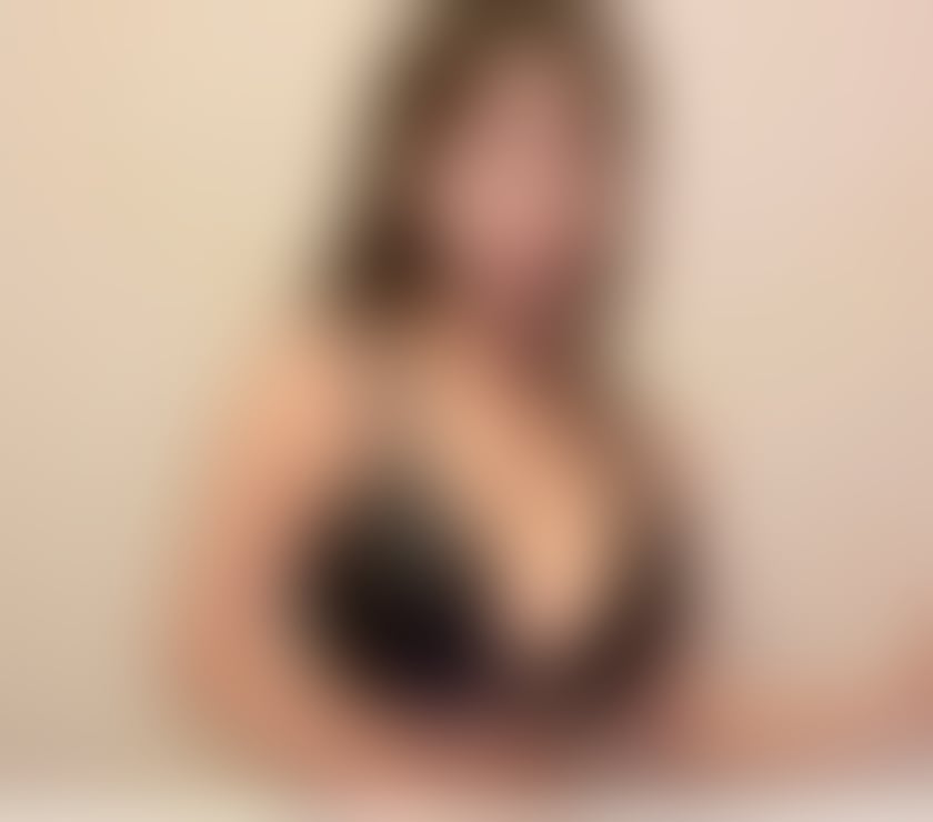 Escorts Surrey Woking - Photos for New Fresh and juicy Thai girl in town ❤️💯