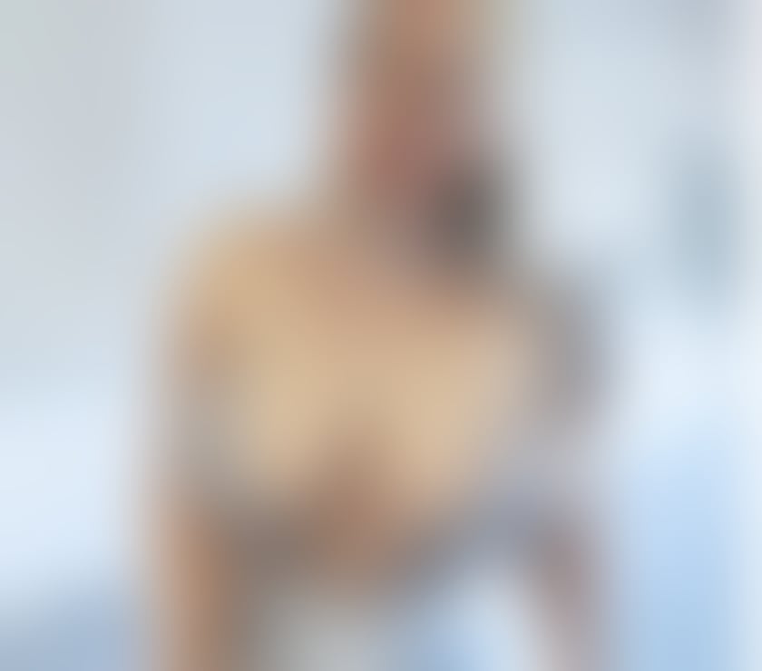 Escorts Lancashire Preston - Photos for Samantha , big boob , natural , curvy