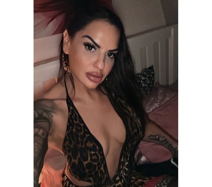 Escorts Leyton East London - Photos for SEXY MARTINA NEW IN THE TOWN🔝📞👠
