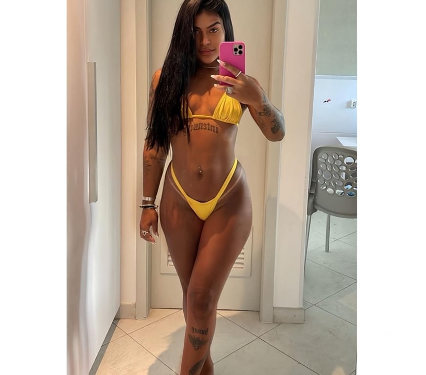 Escorts West Yorkshire Bradford - Photos for Brazilian brunette with silicone 🇧🇷🇧🇷🌶️