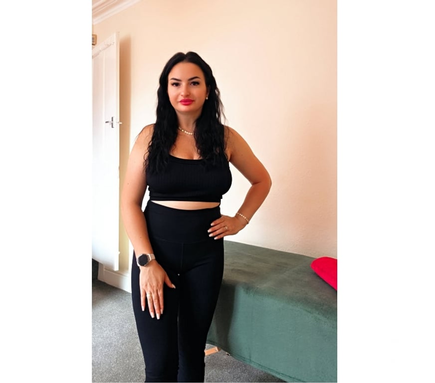 Escorts West Yorkshire Leeds - Photos for Deep tissue massage by Jennifer