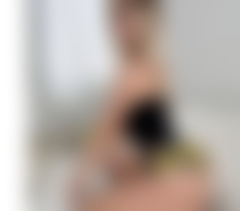  Escorts The Broadway Bradford - Photos for JULIA 🥳💕 HOT GIRL🍑🔥NO RUSH😈 100%.PARTY🎉