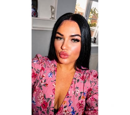 Trans Escorts Houghton Regis Central Bedfordshire - Photos for 7inch curvy Trans girl in Houghton regis lu57bw