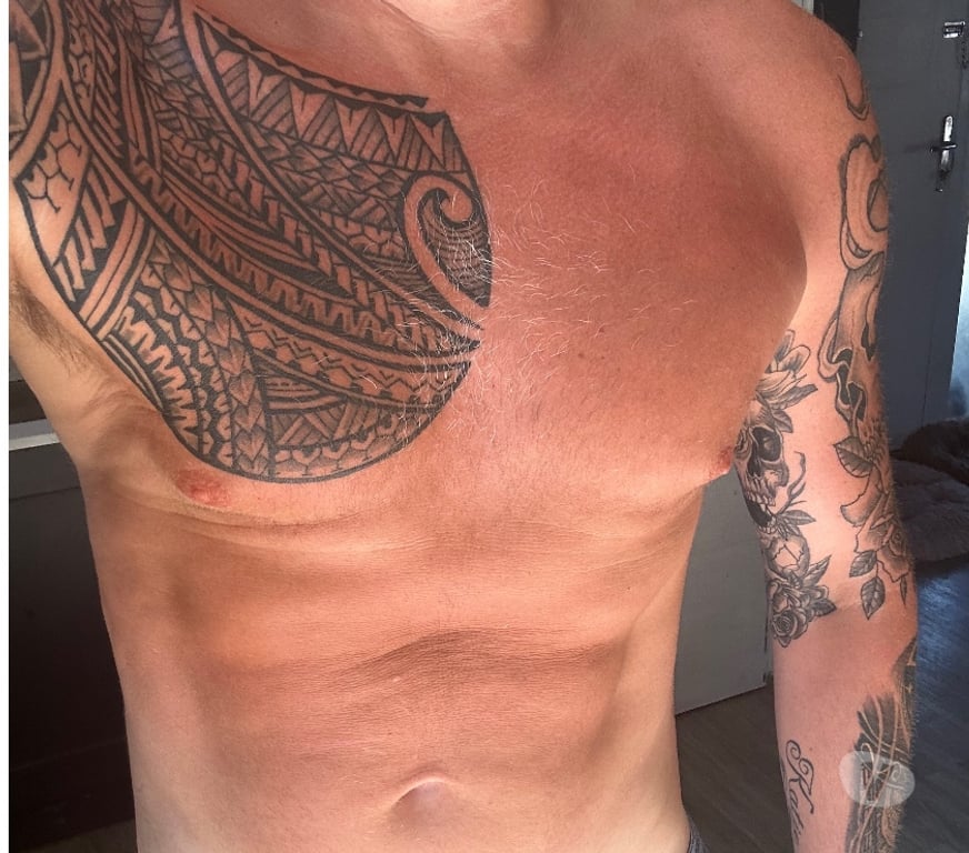 Escorts Cardiff Cardiff City Centre - Cardiff - Photos for EROTIC Massage & EXTRAS 🔥 OUTCALL 🔥 TALL & MUSCULAR