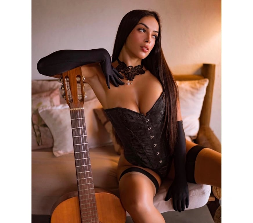 Escorts West Yorkshire Leeds - Photos for Mirella 100% genuina incall outcall 🔥📲