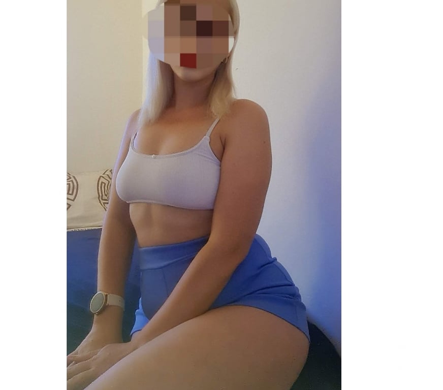 Escorts West Yorkshire Leeds - Photos for ✨️Sexy blonde big ass 🍑 hot and horny ✨️