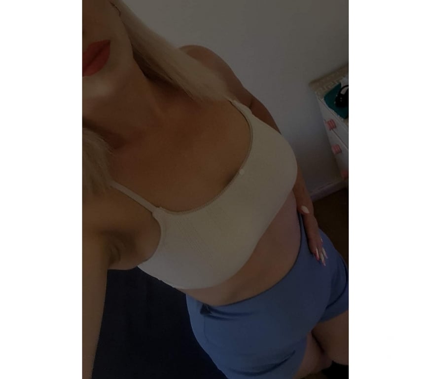Escorts West Yorkshire Leeds - Photos for ✨️Sexy blonde big ass 🍑 hot and horny ✨️