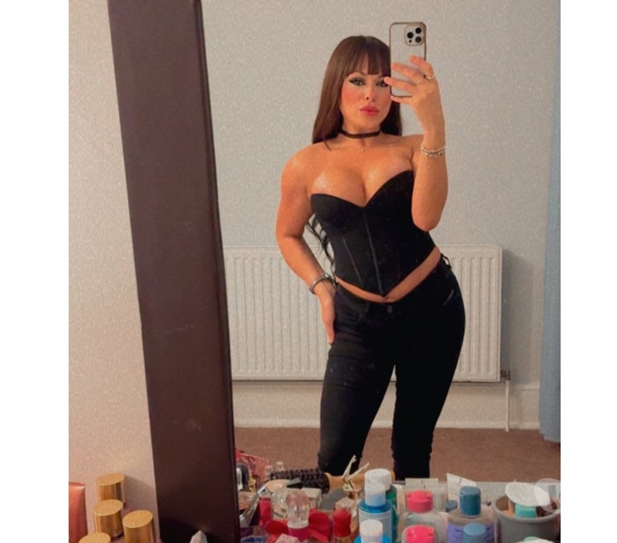 Escorts Dorset Bournemouth, Christchurch and Poole - Photos for ✨🍯🐝 HONEY HOTTIE 💯% REAL ✨ GFE 🫦✨