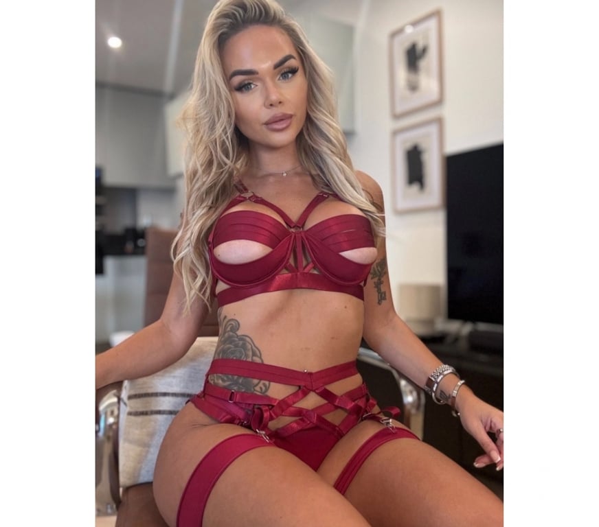 Escorts Glasgow Glasgow City Centre - Glasgow - Photos for TOP SERVICE NEW IN TOWN NO RUSH PARTY GIRL