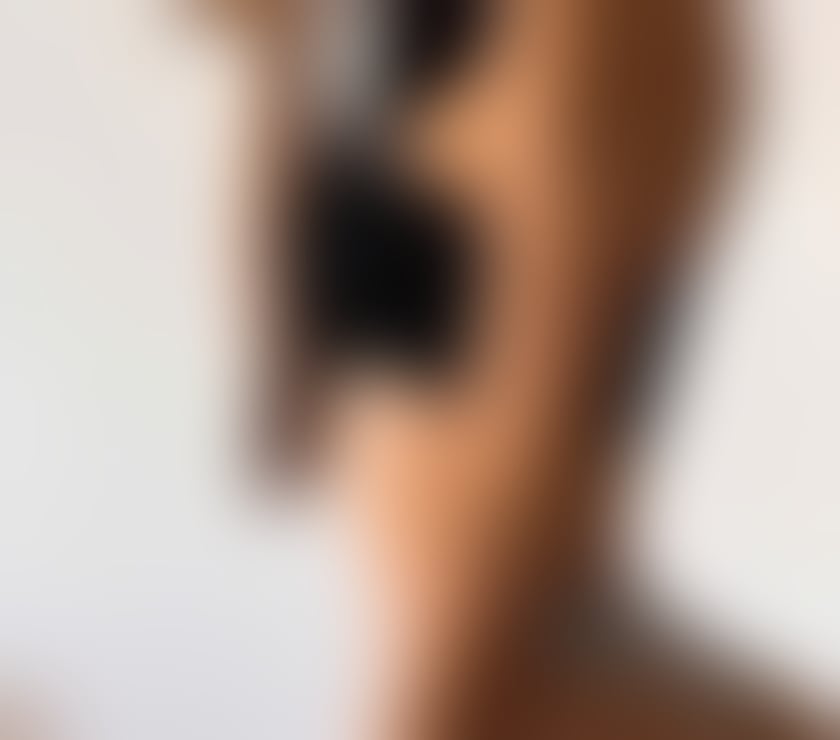 Photos for Elisa new in town 🥂
