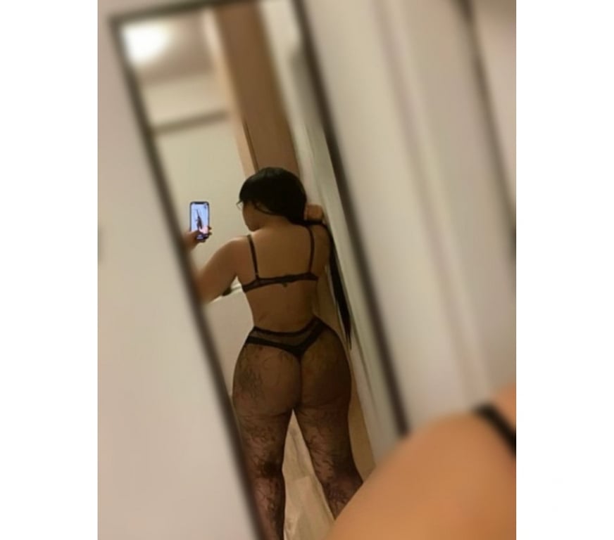 Escorts Merseyside Saint Helens - Photos for Sophisticated Latin girl massage and more...