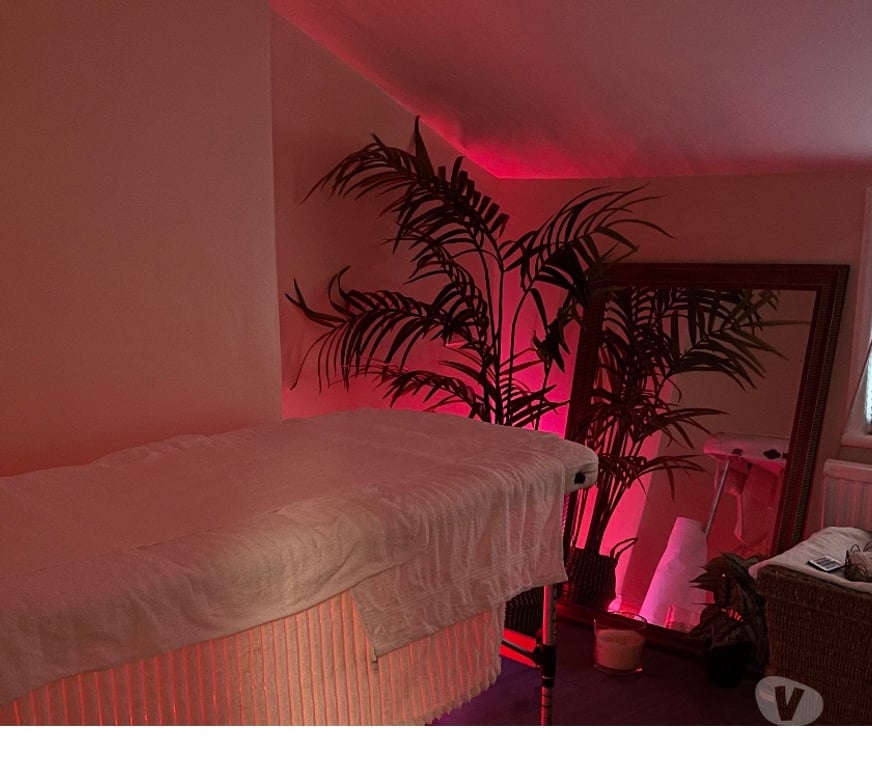 Full body massage West London Hillingdon - Photos for HEATHROW airport 5 star massage