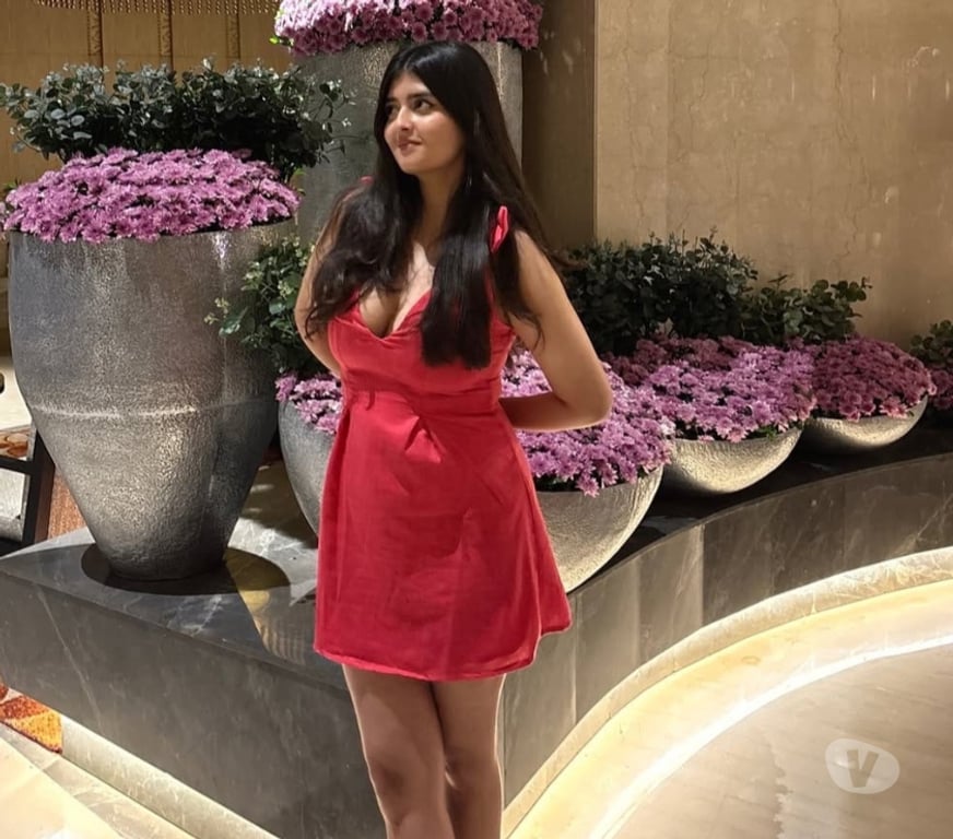Escorts East London Redbridge - Photos for Elegant Indian Lady Massage | Clean, Private & Relaxing