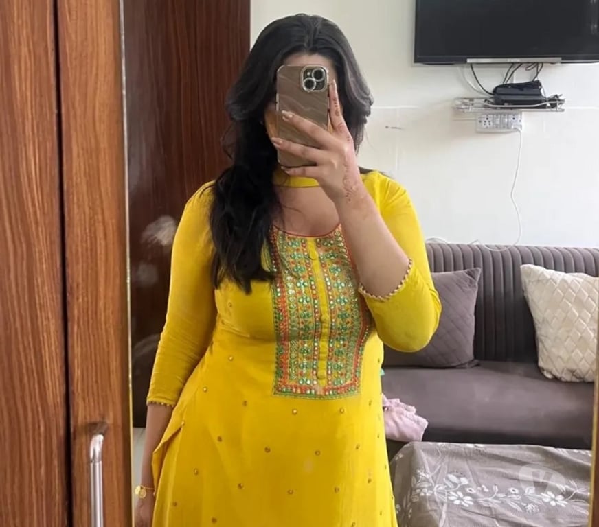 Escorts Greater Manchester Oldham - Photos for Indian Girl In Your Town Centre Video Call,Incall Or Outcal