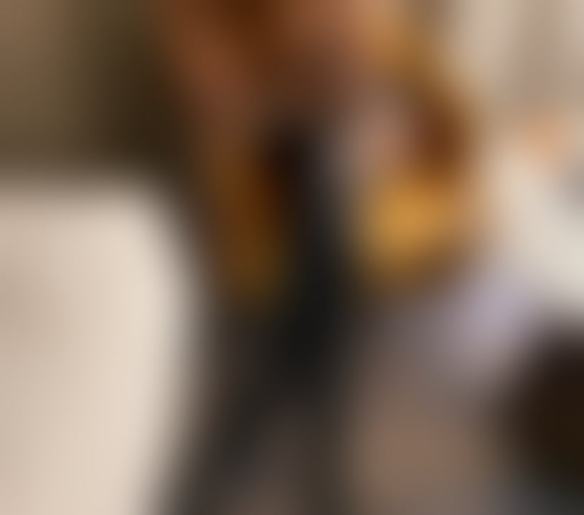 Escorts Tyne and Wear Sunderland - Photos for Allure K Busty Elegant Mature Sexy Lady