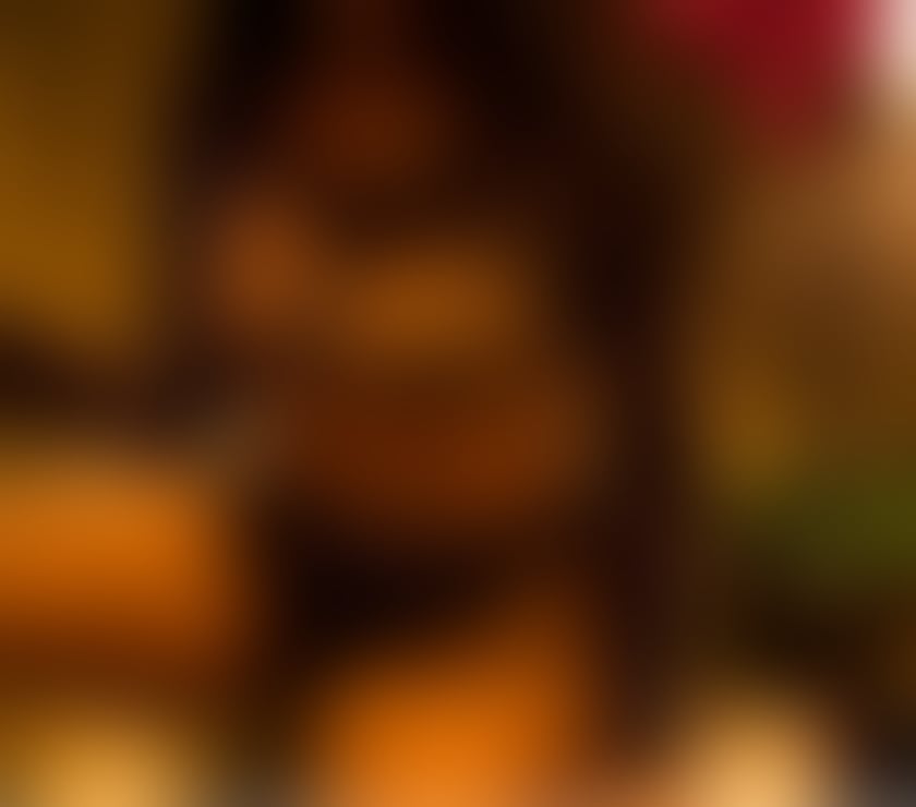 Escorts West London Hillingdon - Photos for Ebony Canadian Emily back at HEATHROW