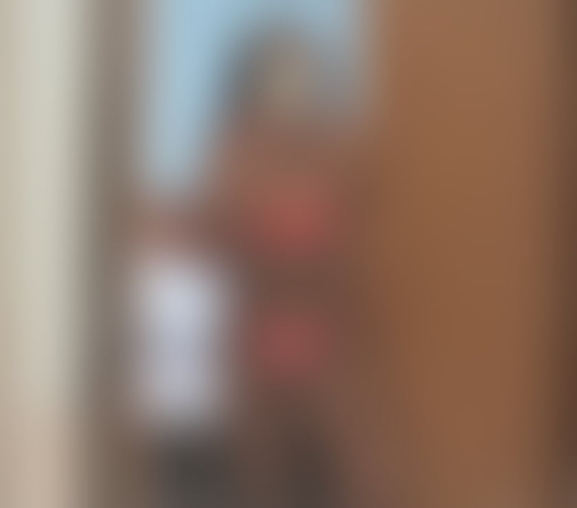  Escorts & Erotic Massage London Heathrow Airport Hillingdon - Photos for Ebony Canadian Emily at HEATHROW