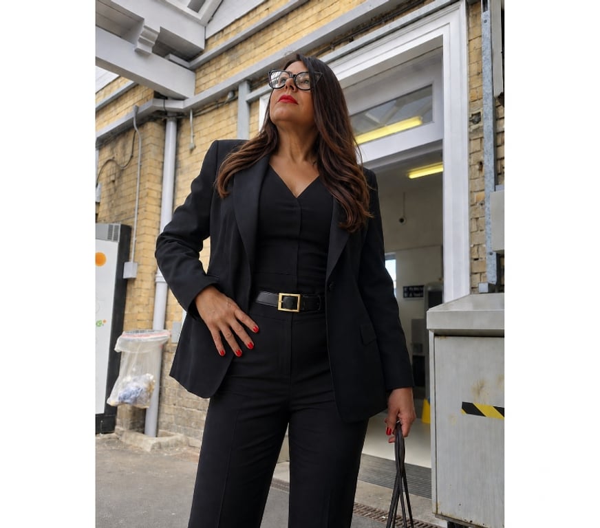 Escorts Dundee Dundee City Centre - Dundee - Photos for I am a sweet and attractive brunette