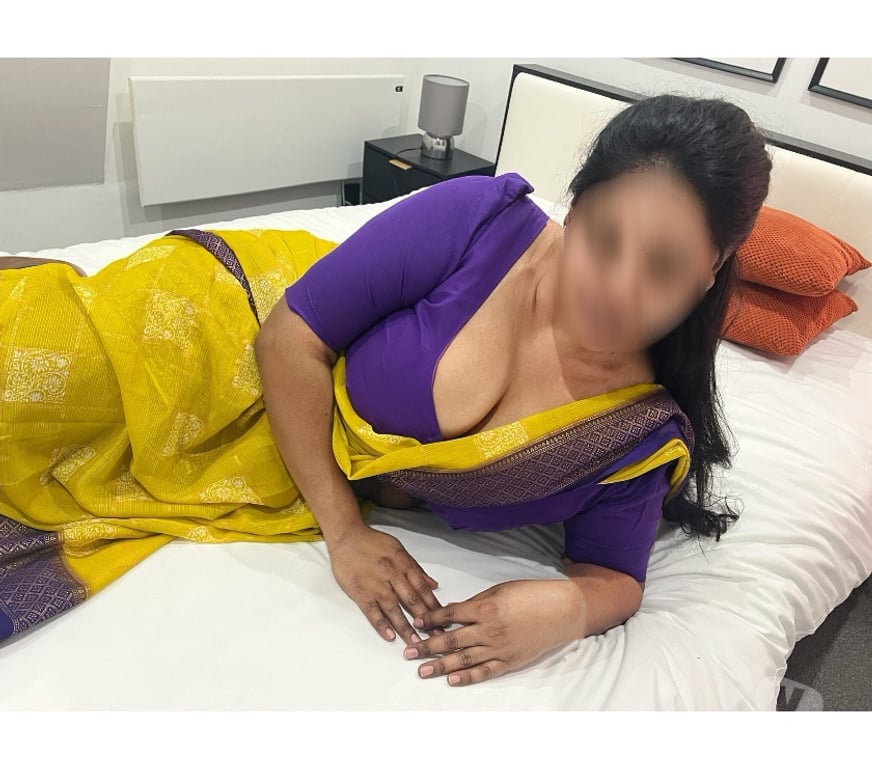 Escorts South East London Kidbrooke - South East London - Photos for MAITHILI SOUTH INDIAN TAMIL GIRL NEW IN KIDBROOKE 🇮🇳