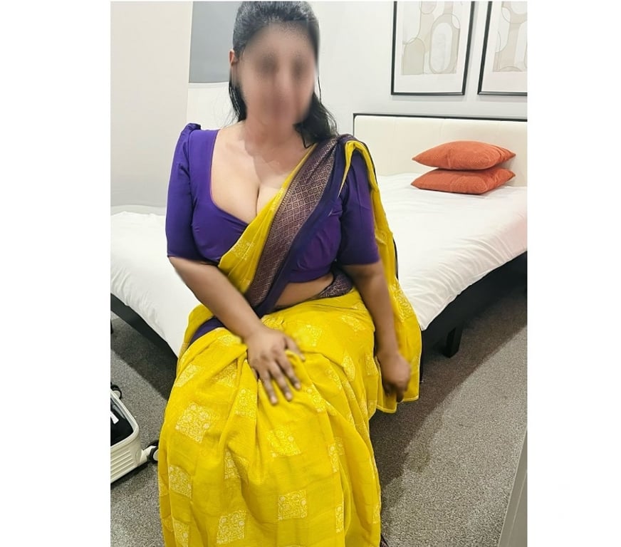 Escorts South East London Kidbrooke - South East London - Photos for MAITHILI SOUTH INDIAN TAMIL GIRL NEW IN KIDBROOKE 🇮🇳