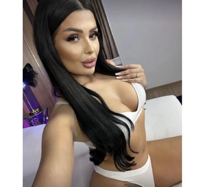 Escorts and Massages Guildford Town Centre Guildford - Photos for ❤️ERIKA New in town best party hot Latina 😍