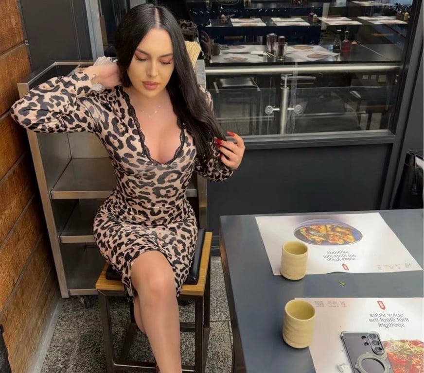 Trans Escorts West London Hillingdon - Photos for Feminine - TRANS - Russian - West London