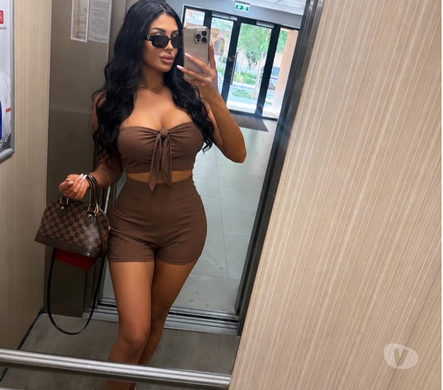 Escorts Surrey Woking - Photos for MELISA 🖤 HOT BRUNETTE FOR OUTCALL 🖤