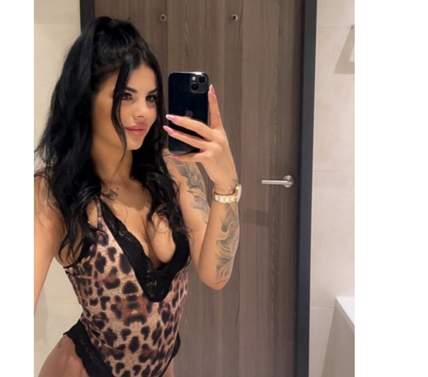 Escorts South East London Woolwich - South East London - Photos for ALICE PARTY GIRL NEW TOP REAL 🖤🔞