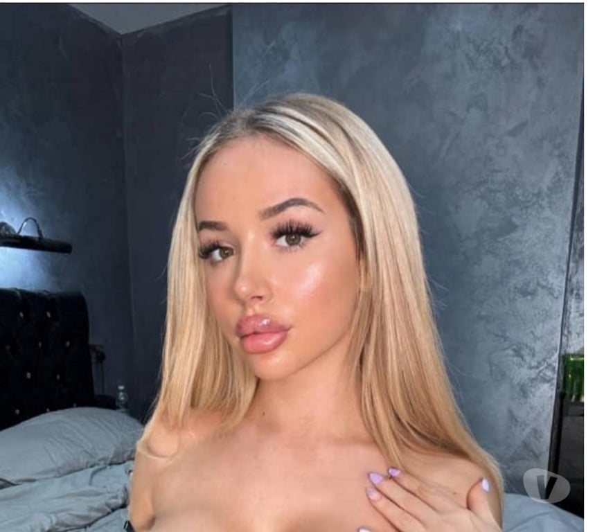 Escorts Greater Manchester Wigan - Photos for Hello babes now available call me Any TM