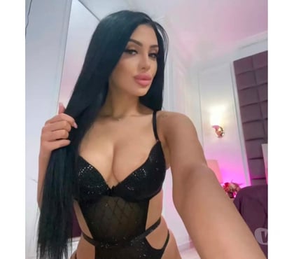 Escorts Horsham Town Centre Horsham - Photos for Hello I’m new in the town