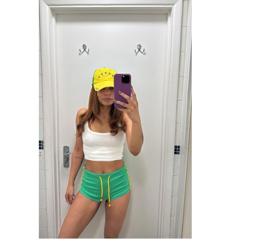 Escorts Oxfordshire Cherwell - Photos for PETITE LIA ❤️‍🔥 PARTY GIRL 🇧🇷 SMALL BODY
