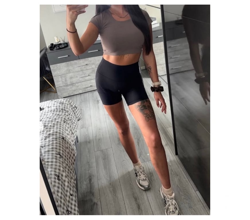 Adult Entertainment West Midlands Birmingham - Photos for RedHotRoxyXXXXX