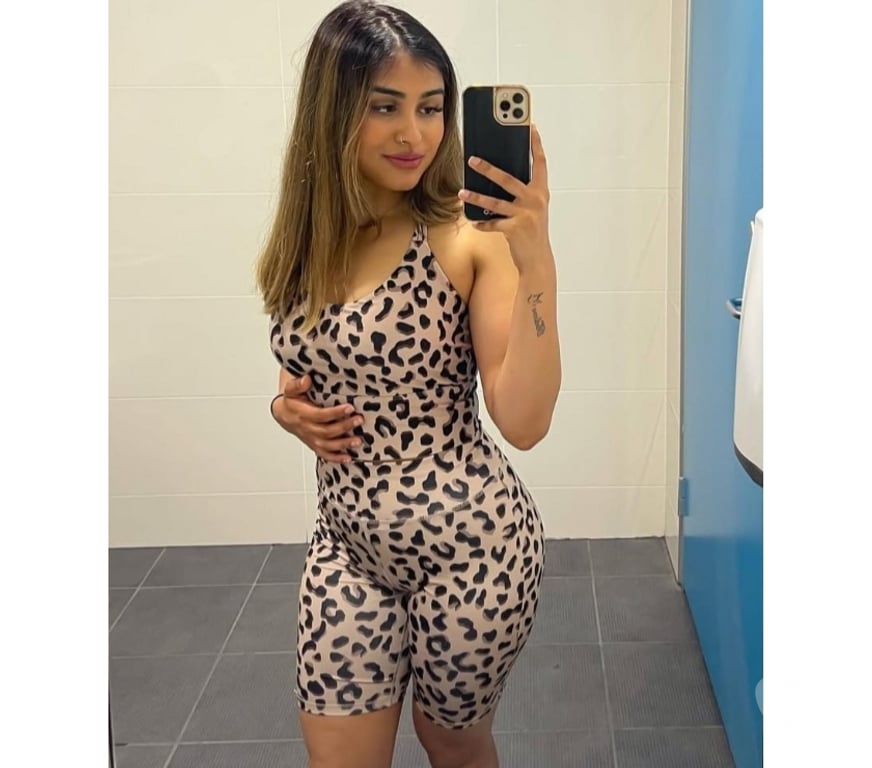 Escorts Glasgow Pollokshields - Glasgow - Photos for ANYSHA❣️Curvy Indian lady ⭐ with classy looks 😍