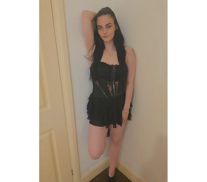  Escorts Leyton East London - Photos for 🍷🍒Hello I'm now girls party 🥳
